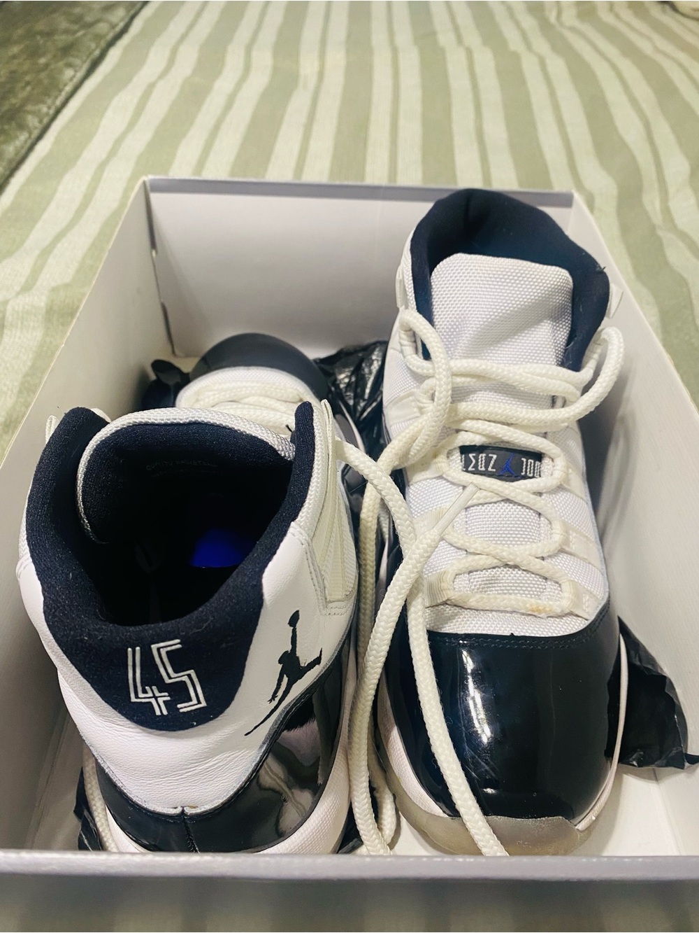 Air Jordan 11 Retro White & Black Basketball Sneakers